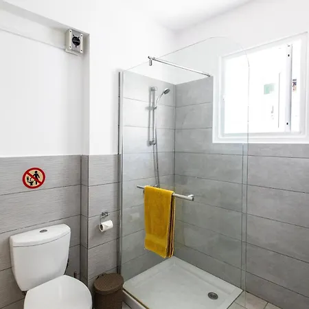 דירה 1-bed Flat, 5 Min Walk To Finikoudes לרנקה